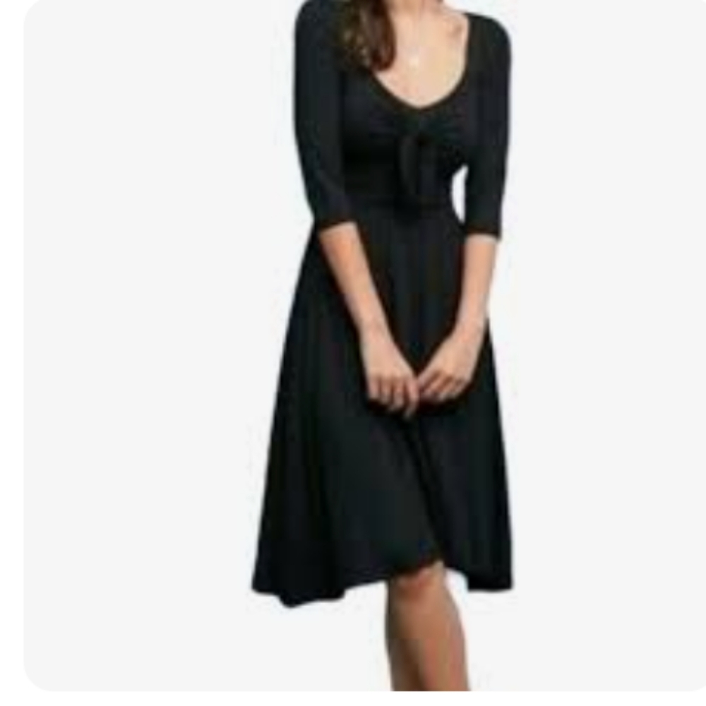 💕Brand NEW! Anthropologie black front tire dress
